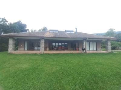 5 Bedroom House in Cathkin Park-4