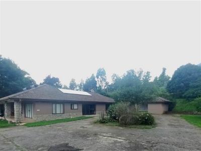 5 Bedroom House in Cathkin Park-5