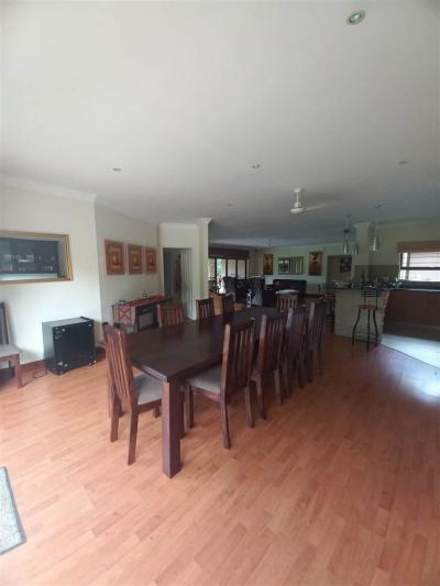 5 Bedroom House in Cathkin Park-6