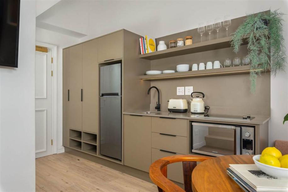 1 Bedroom Apartment in Cape Town City Centre-3