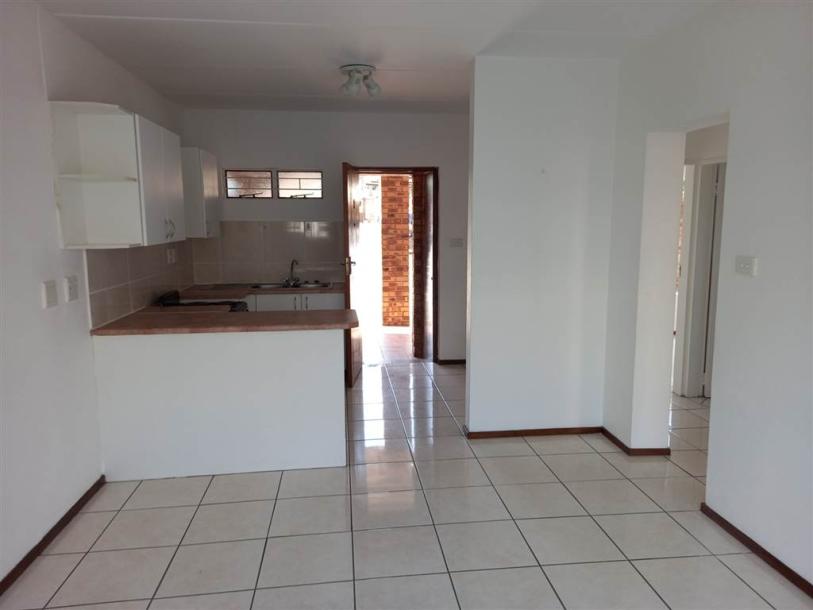 2 Bed Apartment in Blackheath-3