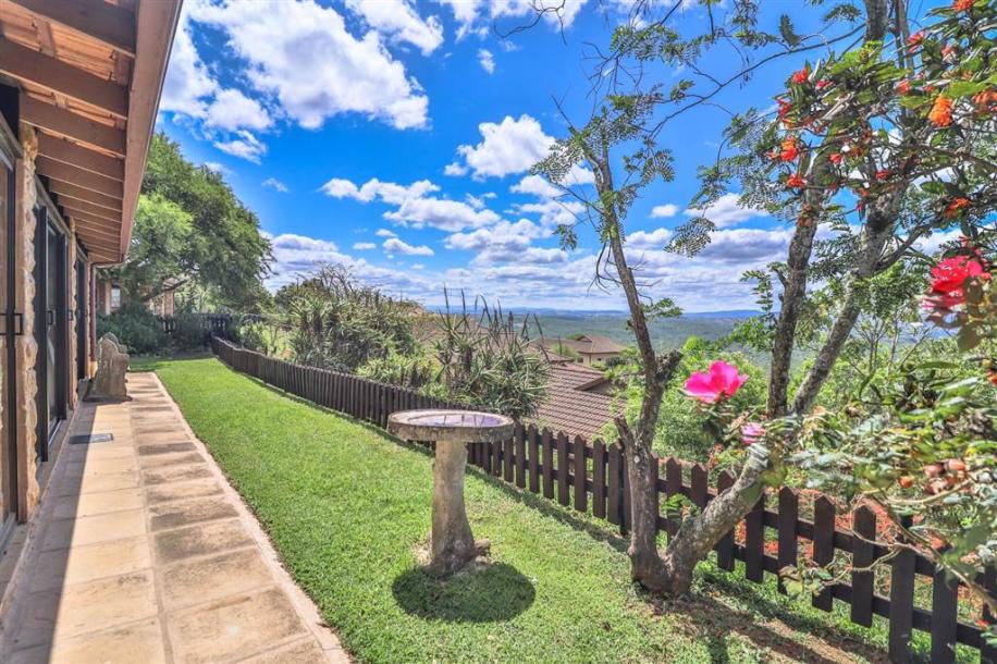 3 Bedroom Simplex in Camperdown-19