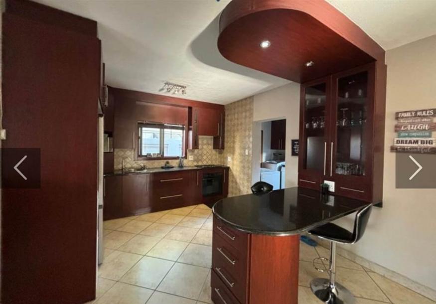 4 Bedroom House in Safari Gardens-13