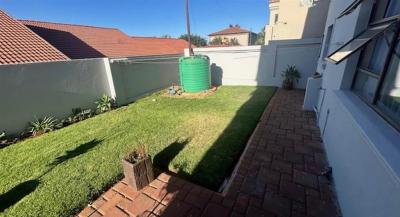 4 Bedroom House in Safari Gardens-19