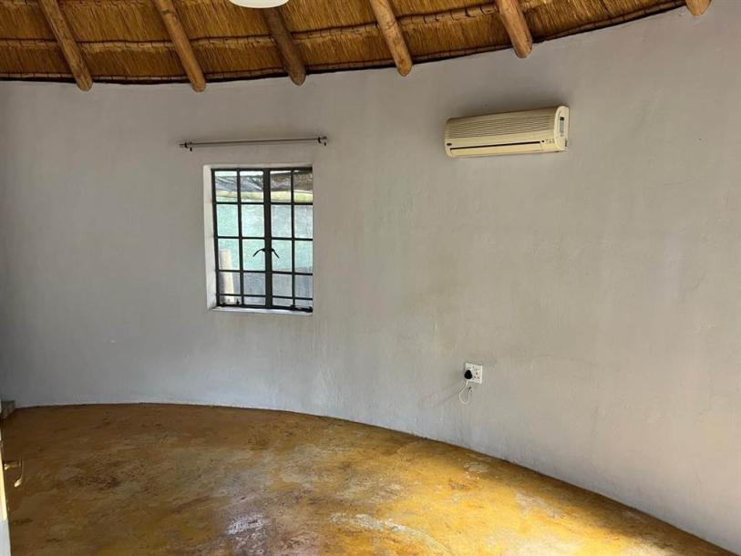 2 Bedroom Apartment in Kameeldrift East-2
