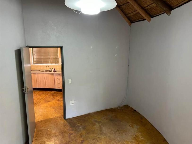 2 Bedroom Apartment in Kameeldrift East-3