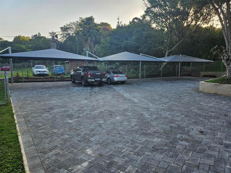 4 Bedroom House in Forest Hills-2