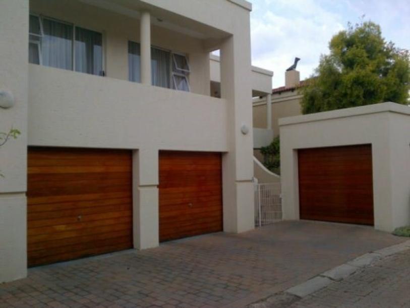 2 Bedroom Cluster in Centurion Golf Estate-0