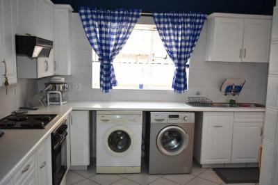 2 Bedroom Cluster in Centurion Golf Estate-9