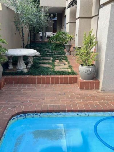 2 Bedroom Cluster in Centurion Golf Estate-2