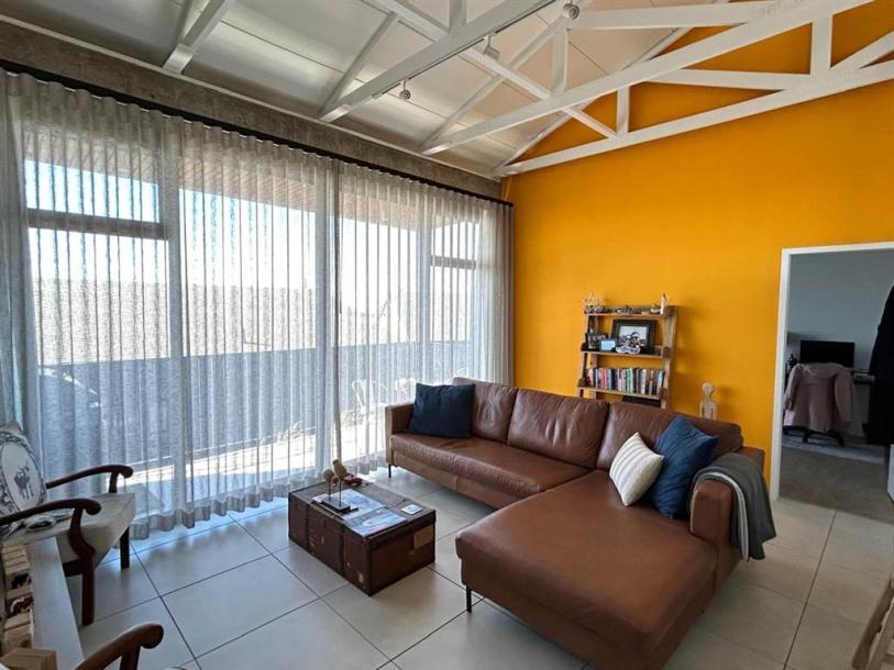 2 Bedroom Apartment in Lynnwood-1