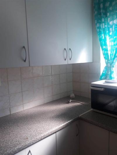 2 Bedroom Garden Cottage in Universitas-10