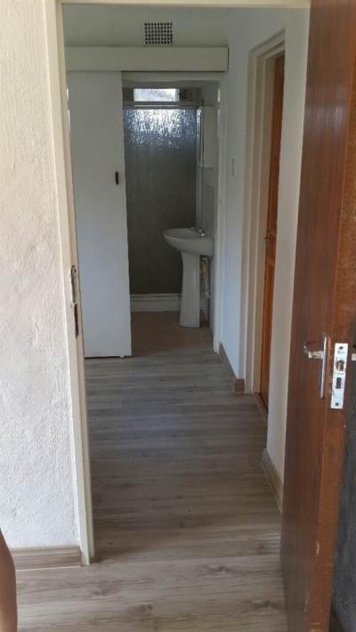 2 Bedroom Garden Cottage in Universitas-5