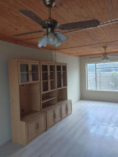 2 Bedroom Garden Cottage in Pellissier-2