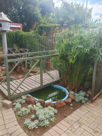 2 Bedroom Garden Cottage in Pellissier-5