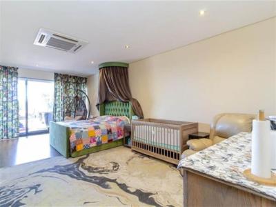 4 Bedroom House in Camps Bay