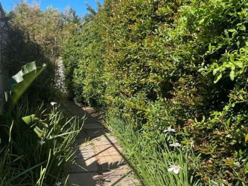 4 Bedroom House in Camps Bay-16