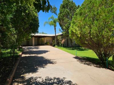 4 Bed House in Middelpos-1