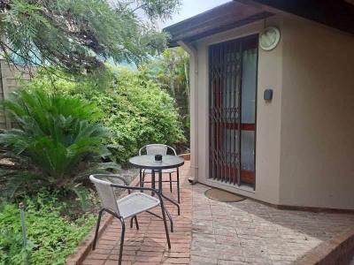 4 Bed House in Middelpos-17