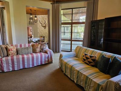 4 Bed House in Middelpos-3