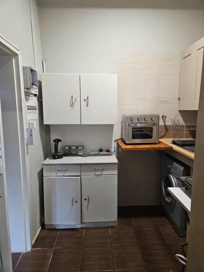 1 Bedroom Garden Cottage in Doornpoort and surrounds-2