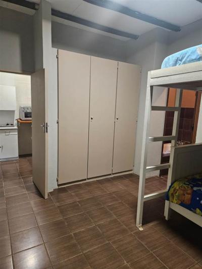 1 Bedroom Garden Cottage in Doornpoort and surrounds-4