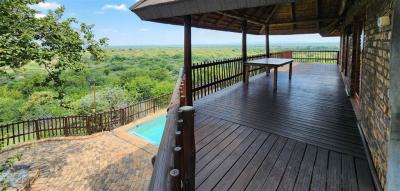 4 Bedroom House in Mabalingwe Nature Reserve-14