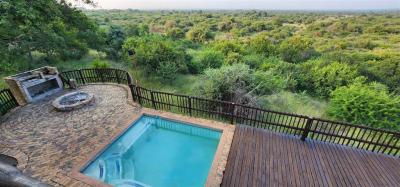 4 Bedroom House in Mabalingwe Nature Reserve-2
