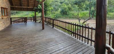4 Bedroom House in Mabalingwe Nature Reserve-3