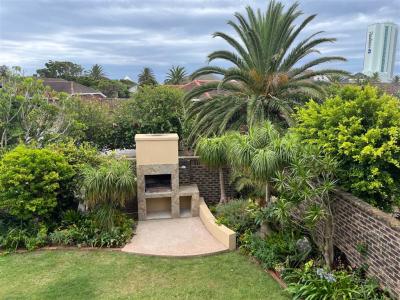 4 Bedroom Duplex in Summerstrand-14