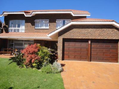4 Bedroom Duplex in Summerstrand-2