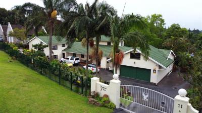 5 Bedroom House in Dawncliffe-3