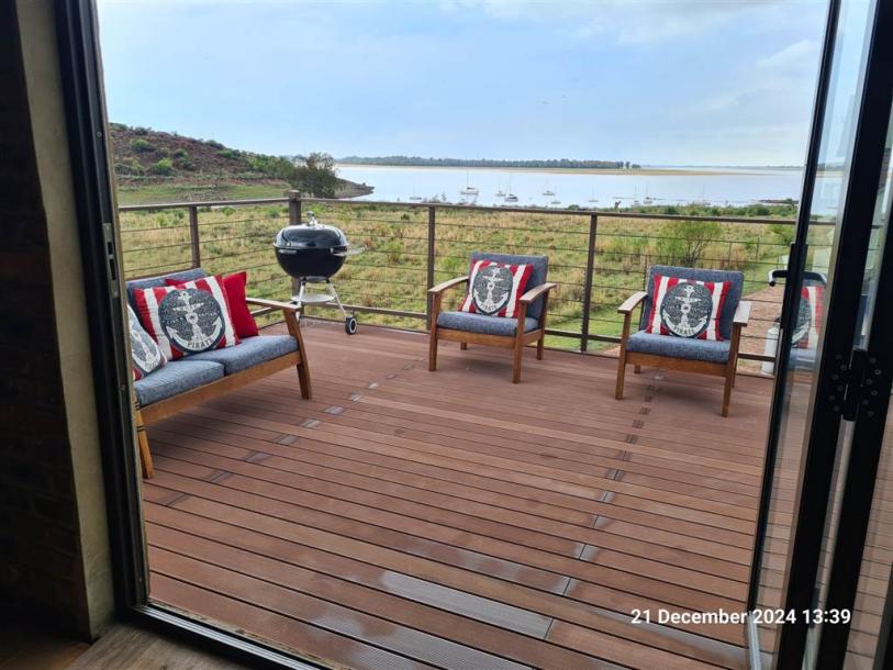 3 Bedroom House in Vaal Dam-18