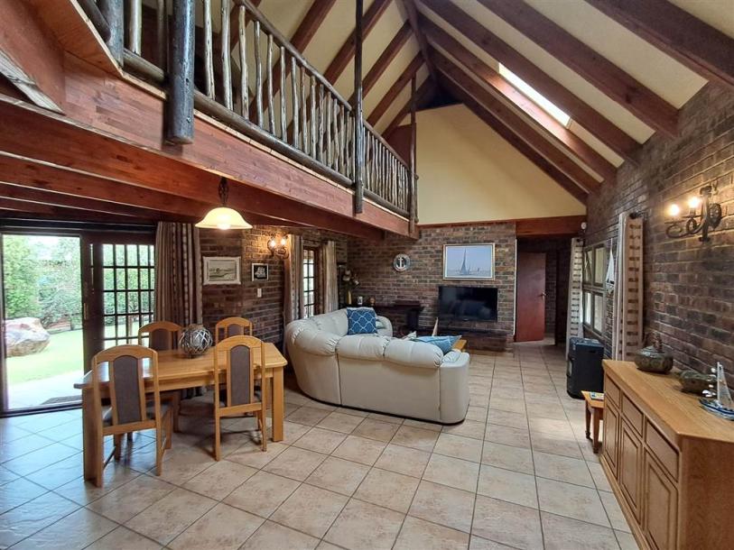 3 Bedroom House in Vaal Dam-5