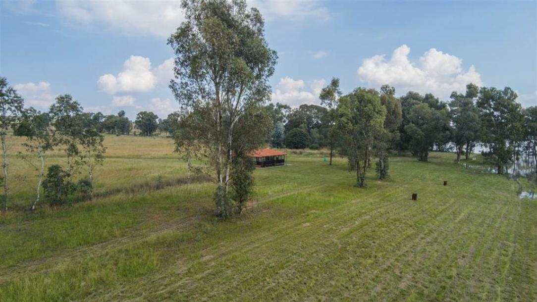 8 140 m² Land available in Vaal Dam-4
