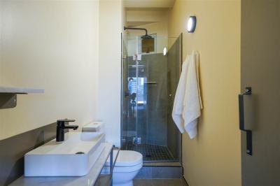 1 Bed Apartment in Foreshore-1