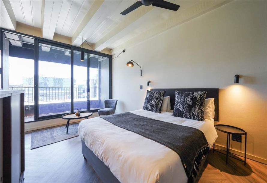 1 Bed Apartment in Foreshore-7