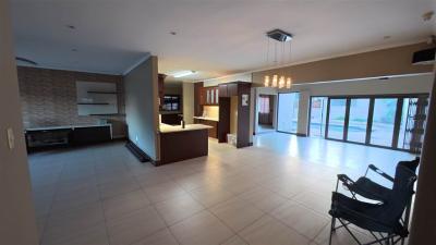 5 Bed House in Durban North-12