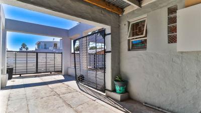 4 Bedroom House in Gordons Bay Central-18