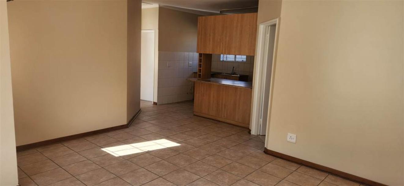 2 Bedroom Townhouse in Noordhoek-2