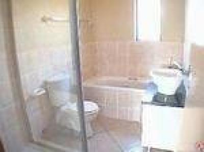 2 Bed Apartment in Ferndale-2
