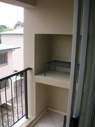 2 Bed Apartment in Ferndale-7