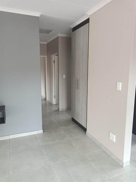 3 Bedroom House in Kookrus-7