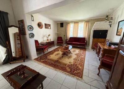 4 Bed House in Upington-10