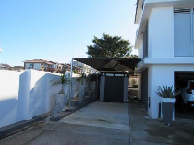 Bachelor apartment in Wavecrest-12