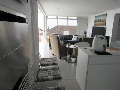 Bachelor apartment in Wavecrest-14