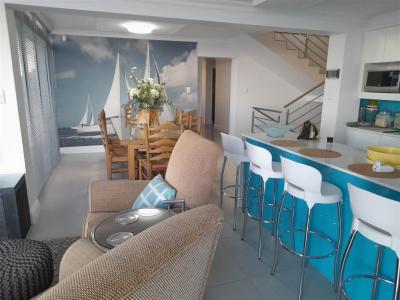 Bachelor apartment in Wavecrest-3