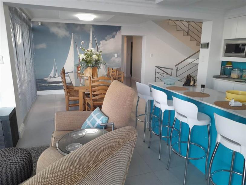 Bachelor apartment in Wavecrest-3
