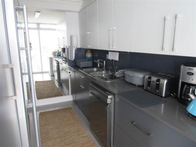 Bachelor apartment in Wavecrest-8