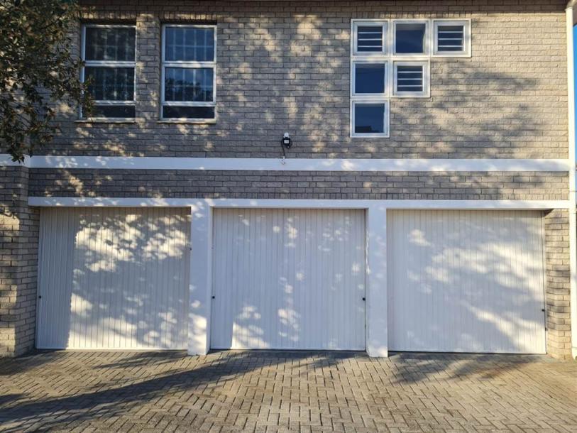 1 Bedroom Flat in Strand Central-6